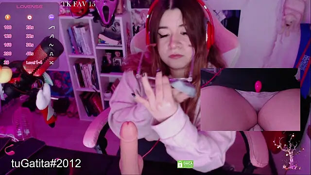 Snapshot of Pink_girl0n chatting on November 2025 07:22:02 AM Pink girl0n online show from November 2025 07:22:02 AM