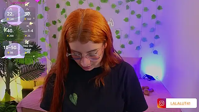 Naomy tay1 online show from September 2025 03:19:02 AM