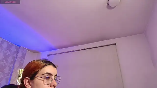 Naomy tay1 online show from December 2025 03:37:02 AM