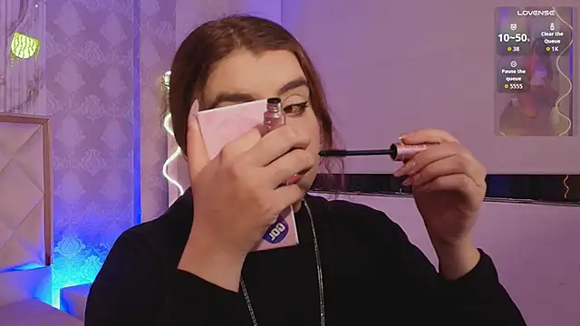 Naomy tay1 online show from February 2026 03:00:02 AM