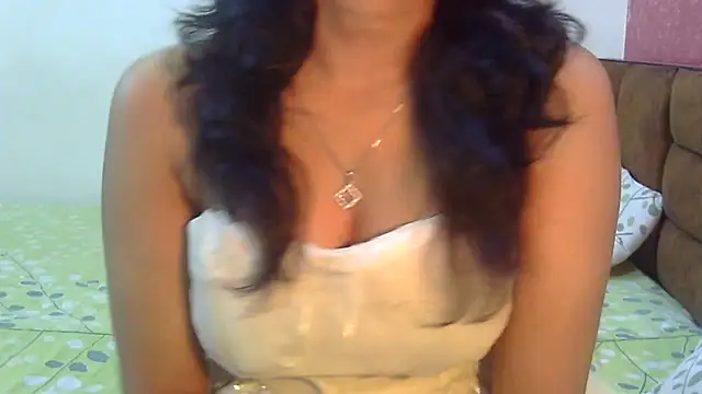 Snapshot of SONIYA_47 chatting on May 2026 03:39:02 PM SONIYA 47 online show from May 2026 03:39:02 PM