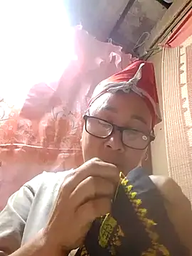 Mamapm20 online show from December 2025 10:15:01 PM