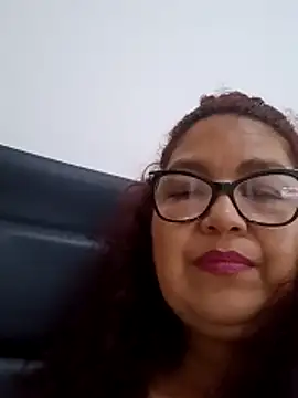 Snapshot of ladytropical1 chatting on November 2025 06:40:02 PM ladytropical1 online show from November 2025 06:40:02 PM