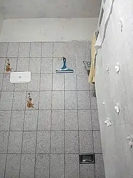 Snapshot of Auroraluna_- chatting on December 2025 12:29:01 AM Auroraluna - online show from December 2025 12:29:01 AM