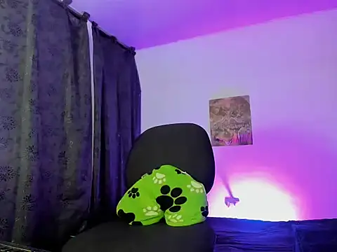 Snapshot of juantalents chatting on November 2025 12:42:01 AM juantalents online show from November 2025 12:42:01 AM