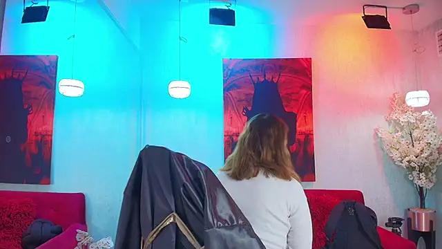 Valery milleer online show from October 2025 12:31:01 PM