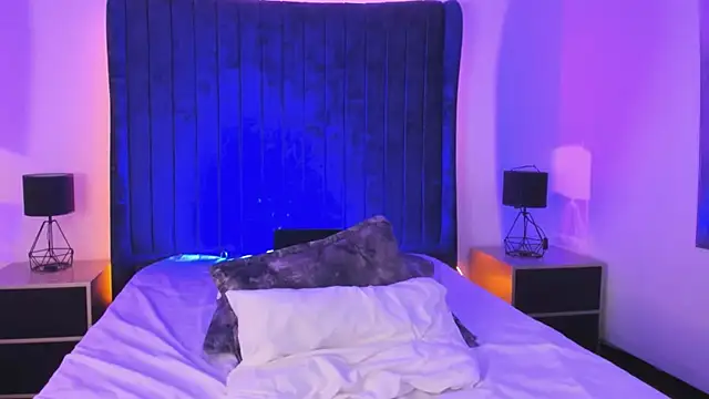 TahliaNovoa online show from November 2025 03:52:02 AM