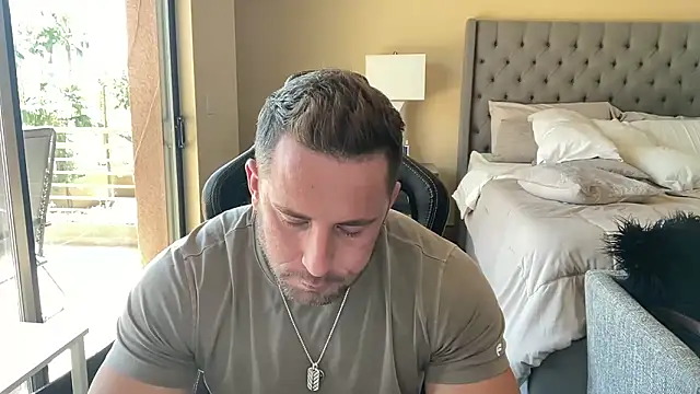 Snapshot of brettmycles28 chatting on September 2025 06:41:02 PM brettmycles28 online show from September 2025 06:41:02 PM