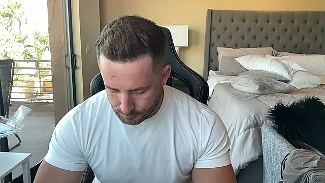 Snapshot of brettmycles28 chatting on September 2025 09:59:02 PM brettmycles28 online show from September 2025 09:59:02 PM