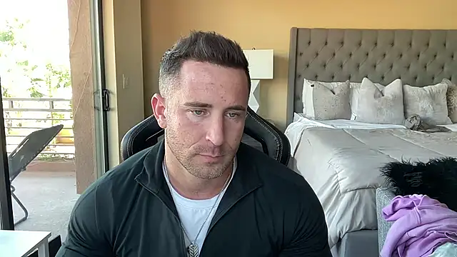 Snapshot of brettmycles28 chatting on October 2025 09:56:01 PM brettmycles28 online show from October 2025 09:56:01 PM