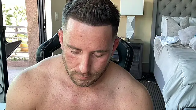 Snapshot of brettmycles28 chatting on October 2025 11:16:01 PM brettmycles28 online show from October 2025 11:16:01 PM