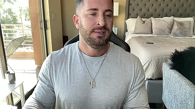 Snapshot of brettmycles28 chatting on October 2025 05:57:02 PM brettmycles28 online show from October 2025 05:57:02 PM