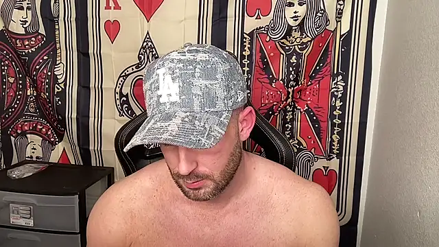 Snapshot of brettmycles28 chatting on November 2025 02:10:02 AM brettmycles28 online show from November 2025 02:10:02 AM