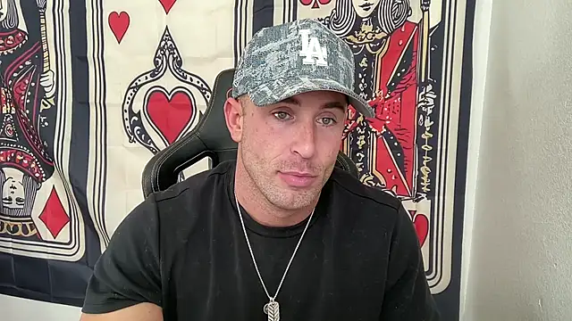 Snapshot of brettmycles28 chatting on November 2025 05:05:02 PM brettmycles28 online show from November 2025 05:05:02 PM