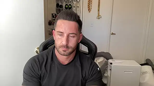 brettmycles28 online show from June 2026 03:16:01 PM