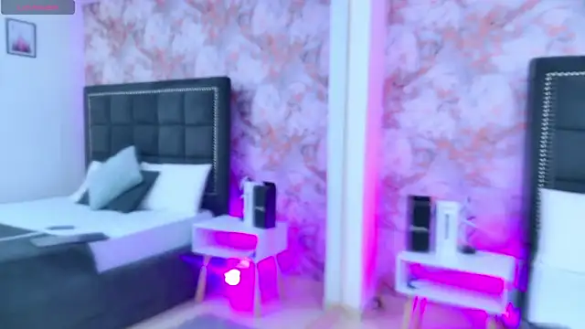 Angelique Angell online show from September 2025 06:52:02 PM