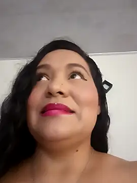 Snapshot of Laurasofia01 chatting on October 2025 04:54:01 AM Laurasofia01 online show from October 2025 04:54:01 AM