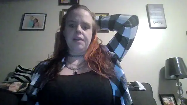 Snapshot of TWiSTYTheTwizted chatting on March 2026 10:56:02 PM TWiSTYTheTwizted online show from March 2026 10:56:02 PM