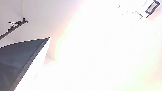 AlexandraCambell online show from May 2026 07:50:02 AM