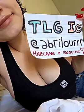 Snapshot of abrilour chatting on December 2025 05:54:02 PM abrilour online show from December 2025 05:54:02 PM