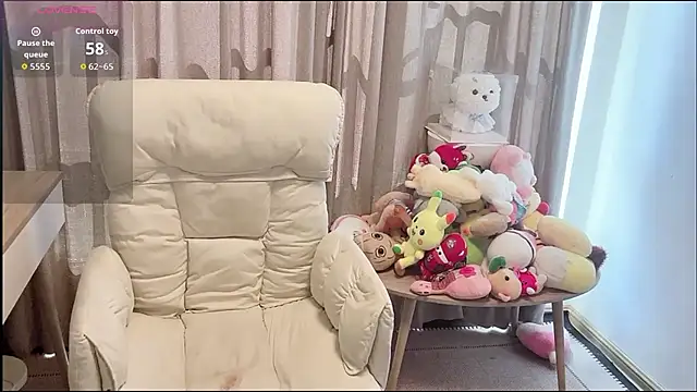 Snapshot of Y-fovik-ii chatting on October 2025 05:27:01 AM Y-fovik-ii online show from October 2025 05:27:01 AM