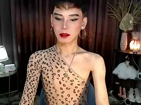 MissTransStella69 online show from September 2025 07:31:01 AM