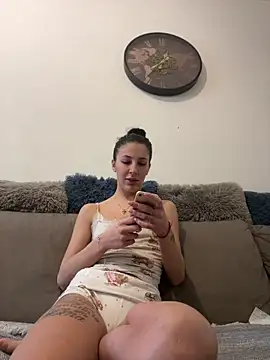 lola0428 online show from February 2026 10:40:02 AM