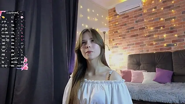 EmiliDen online show from October 2025 06:31:02 PM