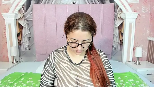 mishell lovely online show from September 2025 12:27:02 PM