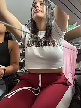 GiaDuque online show from February 2026 01:05:02 PM