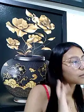 Snapshot of SofieLove_01 chatting on December 2025 08:43:01 AM SofieLove 01 online show from December 2025 08:43:01 AM