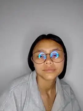 Snapshot of SofieLove_01 chatting on February 2026 08:10:01 AM SofieLove 01 online show from February 2026 08:10:01 AM