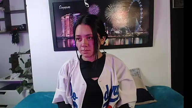 Snapshot of hellenngp chatting on November 2025 07:47:01 PM hellenngp online show from November 2025 07:47:01 PM