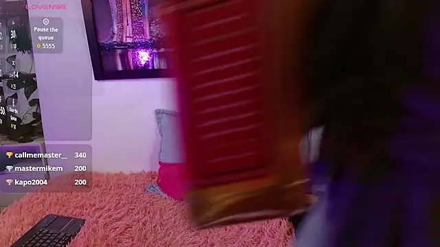 Snapshot of hellenngp chatting on November 2025 08:41:02 PM hellenngp online show from November 2025 08:41:02 PM