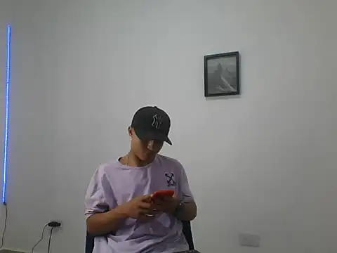 Snapshot of yissus_20_ chatting on April 2026 08:58:01 PM yissus 20 online show from April 2026 08:58:01 PM