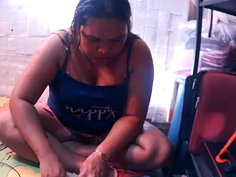 Snapshot of 33mango chatting on January 2026 06:49:02 AM 33mango online show from January 2026 06:49:02 AM