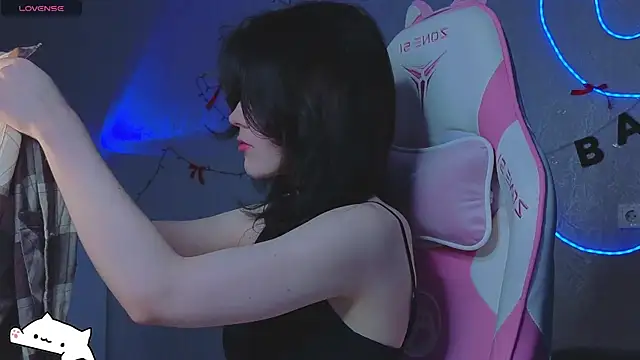 Snapshot of Sophie_SkyAngel chatting on January 2026 04:28:01 AM Sophie SkyAngel online show from January 2026 04:28:01 AM