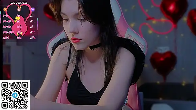 Snapshot of Sophie_SkyAngel chatting on February 2026 09:39:01 AM Sophie SkyAngel online show from February 2026 09:39:01 AM