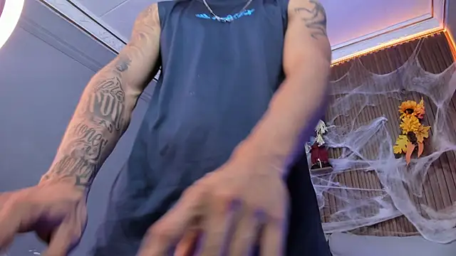 Leo santoro online show from October 2025 12:48:02 PM