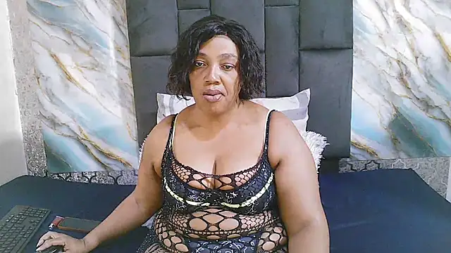 Snapshot of SexyKiarah chatting on December 2025 08:45:02 AM SexyKiarah online show from December 2025 08:45:02 AM