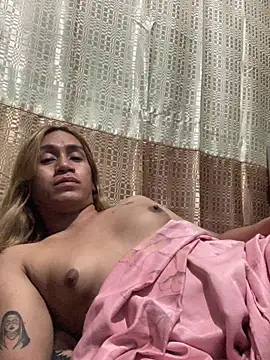 Snapshot of pretty_TRANSjona chatting on February 2026 09:22:02 PM pretty TRANSjona online show from February 2026 09:22:02 PM