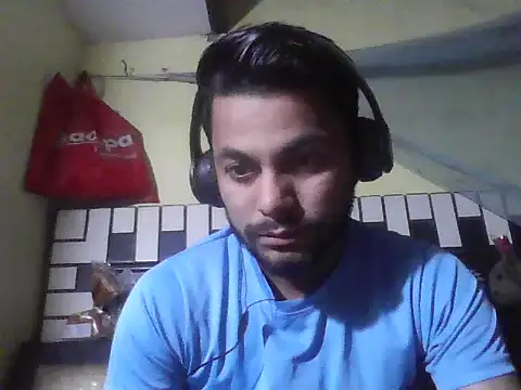 ursdreamperson online show from December 2025 03:24:02 AM