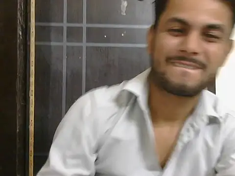ursdreamperson online show from May 2026 01:03:01 AM