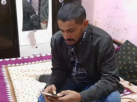 krishjaat43 online show from December 2025 04:21:01 AM