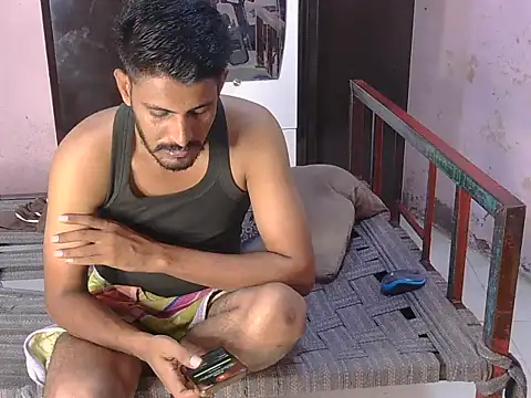 krishjaat43 online show from April 2026 07:33:02 AM