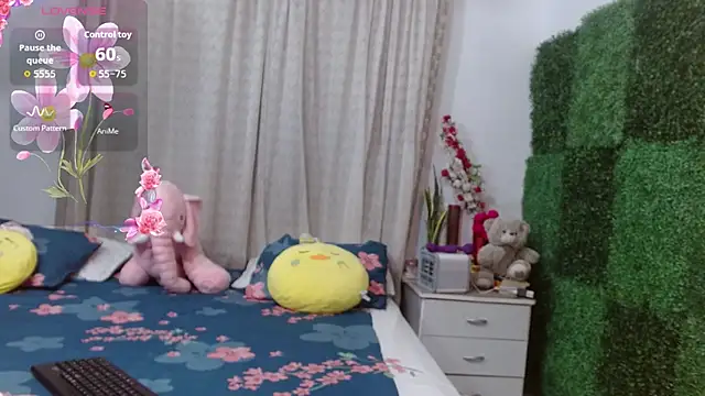 Snapshot of angelly__kate chatting on October 2025 01:42:01 AM angelly kate online show from October 2025 01:42:01 AM