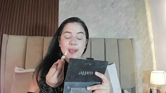  Cris Spicy  online show from May 2026 06:39:01 PM