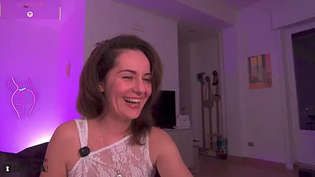 Witch in Silk online show from November 2025 09:47:01 PM