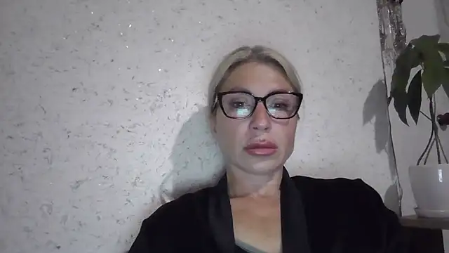 fox red lady7 online show from May 2026 07:15:01 PM