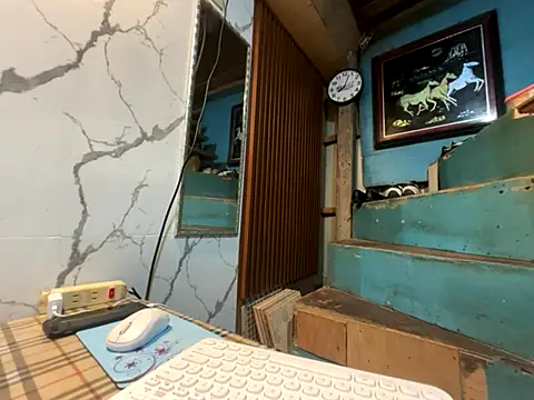 asya chris online show from November 2025 12:04:02 PM